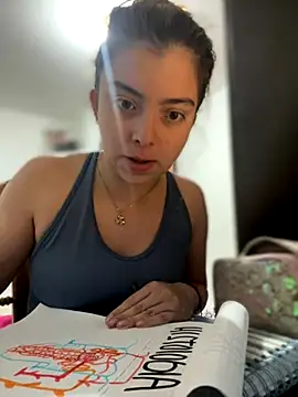 Cloew Marz online show from November 17, 2025, 9:08 pm