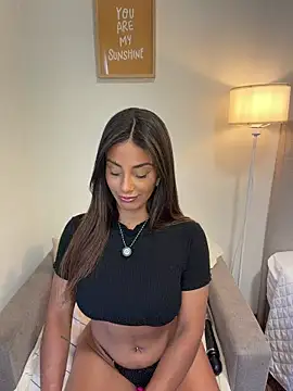 Brownfitbabyy online show from March 31, 2026, 11:45 am