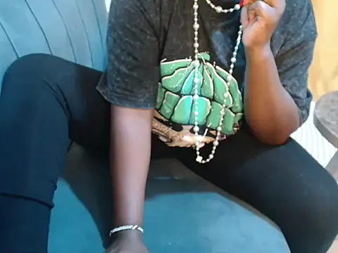 Snapshot of leslysexygirl chatting on January 18, 2026, 10:51 am leslysexygirl online show from January 18, 2026, 10:51 am