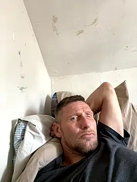 Snapshot of aaronmc311840 chatting on October 26, 2025, 4:07 pm aaronmc311840 online show from October 26, 2025, 4:07 pm