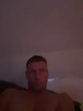 Snapshot of aaronmc311840 chatting on October 1, 2025, 9:58 am aaronmc311840 online show from October 1, 2025, 9:58 am