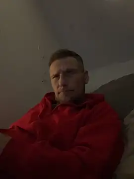 Snapshot of aaronmc311840 chatting on October 28, 2025, 6:34 am aaronmc311840 online show from October 28, 2025, 6:34 am