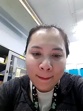 Benlla2802 online show from December 7, 2024, 5:48 pm