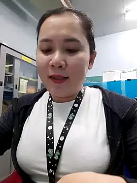 Benlla2802 online show from December 13, 2024, 4:16 pm