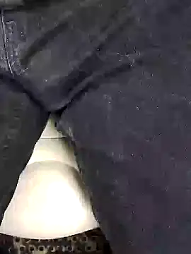 Policeman20742 online show from February 13, 2025, 5:33 pm