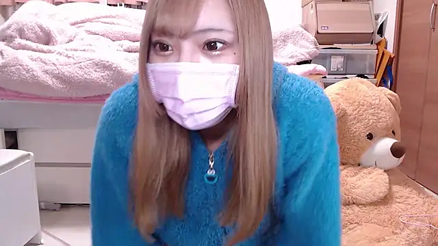 Snapshot of _chanMOMO_ chatting on January 3, 2025, 10:52 am chanMOMO online show from January 3, 2025, 10:52 am