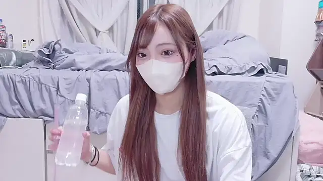 Snapshot of _chanMOMO_ chatting on September 18, 2025, 1:25 pm chanMOMO online show from September 18, 2025, 1:25 pm