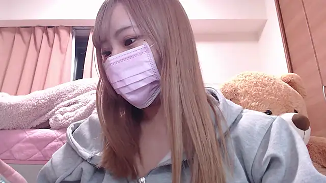 Snapshot of _chanMOMO_ chatting on December 30, 2024, 3:45 pm chanMOMO online show from December 30, 2024, 3:45 pm