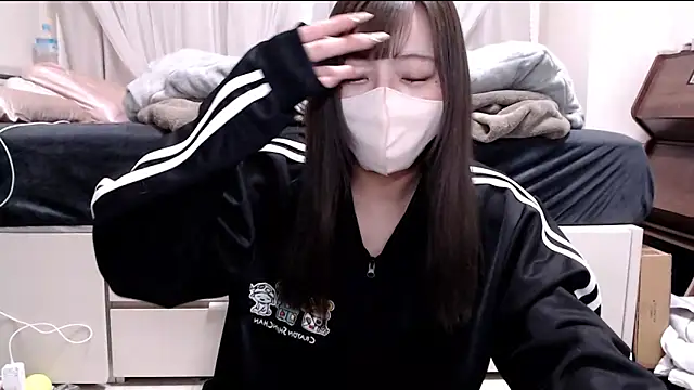 Snapshot of _chanMOMO_ chatting on February 8, 2025, 3:52 am chanMOMO online show from February 8, 2025, 3:52 am