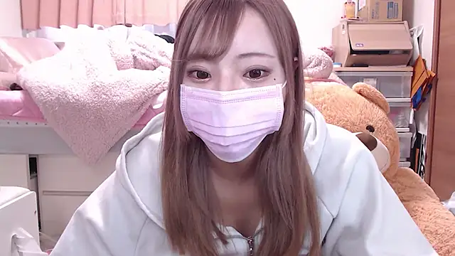Snapshot of _chanMOMO_ chatting on December 22, 2024, 1:45 am chanMOMO online show from December 22, 2024, 1:45 am