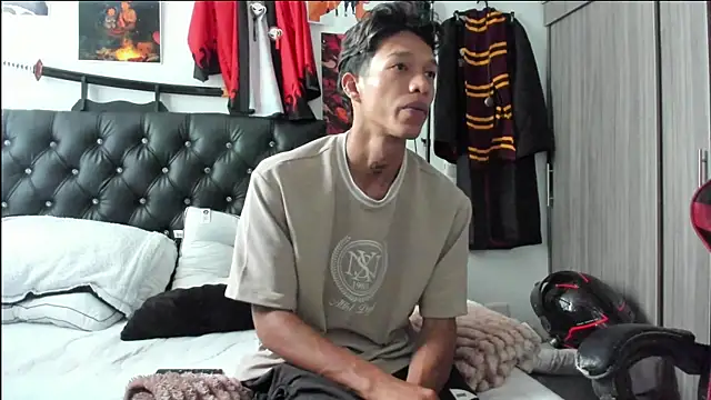 TommyGun 22 online show from April 8, 2026, 10:33 pm