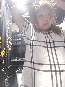 Kazsandraa online show from March 7, 2026, 4:19 am