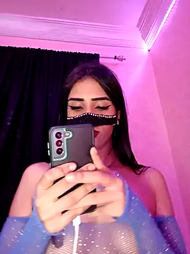 Snapshot of ---sophia--- chatting on October 13, 2025, 12:29 pm ---sophia--- online show from October 13, 2025, 12:29 pm