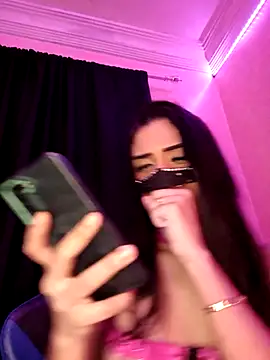 Snapshot of ---sophia--- chatting on December 2, 2025, 9:05 pm ---sophia--- online show from December 2, 2025, 9:05 pm