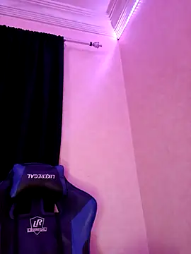 Snapshot of ---sophia--- chatting on October 17, 2025, 10:44 pm ---sophia--- online show from October 17, 2025, 10:44 pm