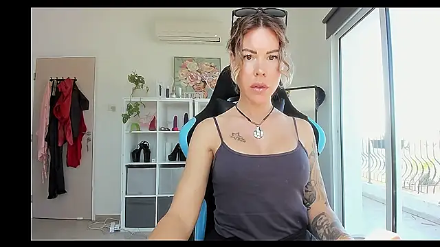 Lara Bergmann online show from February 24, 2026, 10:38 am