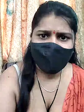 Hotty-simran online show from November 19, 2025, 4:34 am