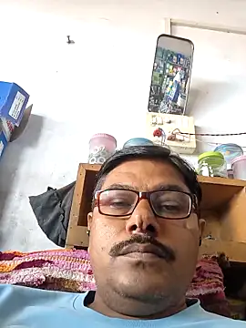 Srmotrs online show from October 12, 2025, 7:54 am