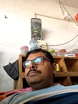 Srmotrs online show from October 18, 2025, 5:42 am