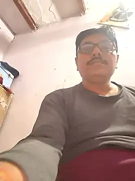 Srmotrs online show from December 1, 2025, 6:53 pm