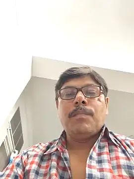 Srmotrs online show from October 31, 2025, 1:08 pm