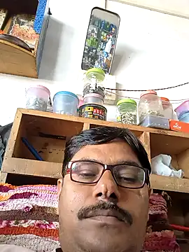Srmotrs online show from September 21, 2025, 7:02 am