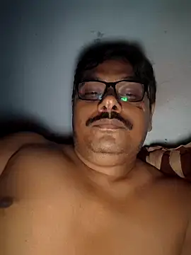 Srmotrs online show from October 26, 2025, 6:19 pm