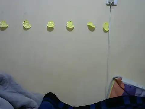 Snapshot of beauty_petite chatting on June 4, 2026, 3:17 pm beauty petite online show from June 4, 2026, 3:17 pm