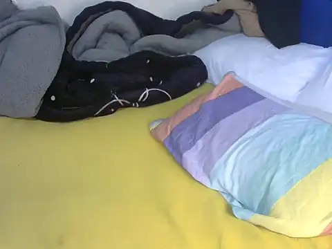 Snapshot of beauty_petite chatting on January 15, 2026, 11:41 pm beauty petite online show from January 15, 2026, 11:41 pm