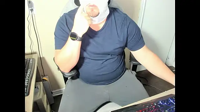 fatboi2slim123 online show from March 24, 2026, 1:38 am