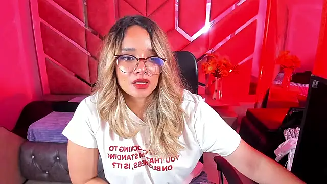 Olivia Fox69 online show from October 17, 2025, 2:04 am