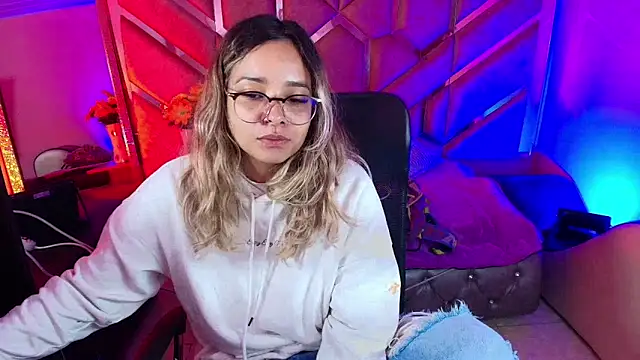 Olivia Fox69 online show from November 29, 2025, 3:50 am