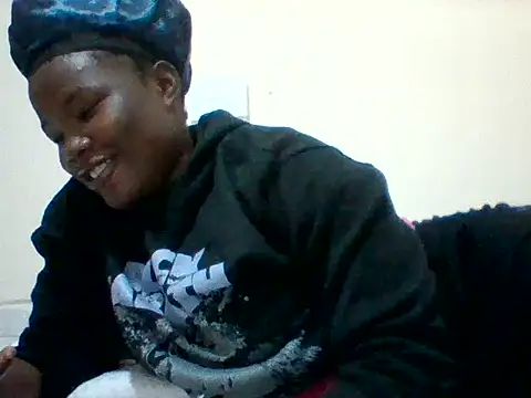 Snapshot of sweetangel41 chatting on June 21, 2026, 1:50 pm sweetangel41 online show from June 21, 2026, 1:50 pm