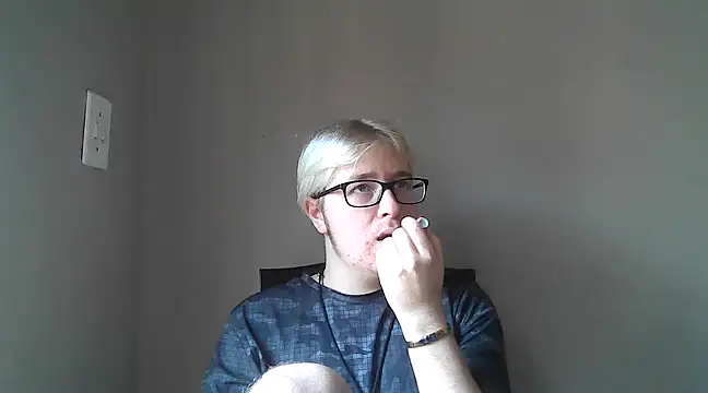 bisexualboy05 online show from March 5, 2025, 10:33 am