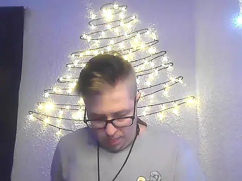 bisexualboy05 online show from November 20, 2025, 5:02 pm