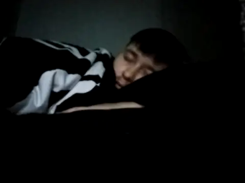 bisexualboy05 online show from September 22, 2025, 10:27 pm