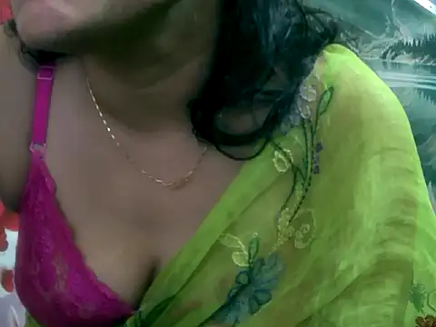 LOVERIAKOL online show from February 18, 2025, 9:42 pm