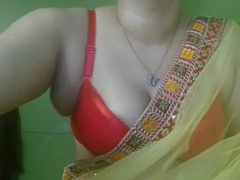 Snapshot of LOVERIAKOL chatting on July 12, 2026, 9:10 am LOVERIAKOL online show from July 12, 2026, 9:10 am