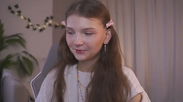 CindyGarrison online show from October 16, 2025, 1:47 am