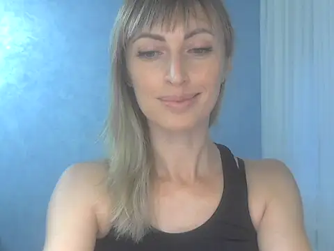 Snapshot of EffectMaya chatting on September 23, 2025, 2:46 pm EffectMaya online show from September 23, 2025, 2:46 pm