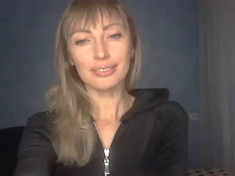 Snapshot of EffectMaya chatting on November 30, 2025, 1:12 pm EffectMaya online show from November 30, 2025, 1:12 pm