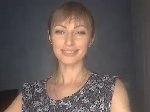 Snapshot of EffectMaya chatting on December 3, 2025, 4:17 pm EffectMaya online show from December 3, 2025, 4:17 pm