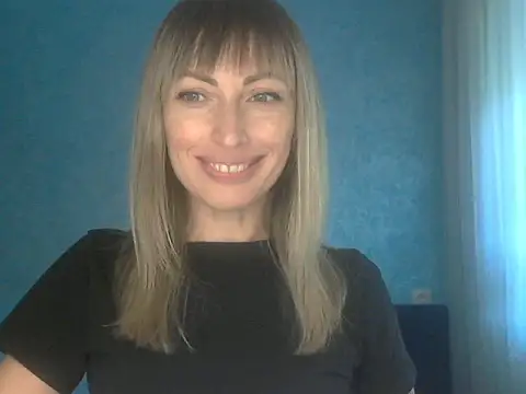 Snapshot of EffectMaya chatting on September 26, 2025, 10:00 am EffectMaya online show from September 26, 2025, 10:00 am