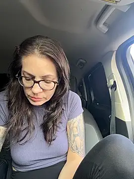 BeautifulMesss online show from March 31, 2026, 9:17 pm