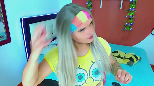 TaylorMon online show from December 3, 2025, 3:44 pm