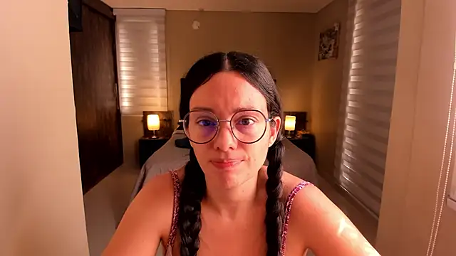 Snapshot of anabel_025 chatting on November 11, 2025, 2:23 pm anabel 025 online show from November 11, 2025, 2:23 pm