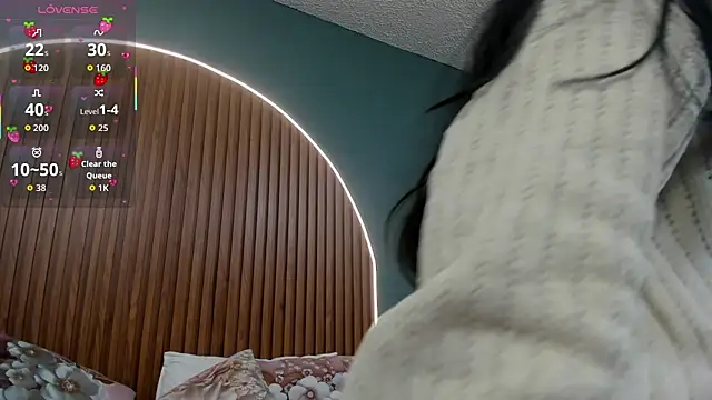 NayeCloud online show from November 15, 2025, 3:54 am