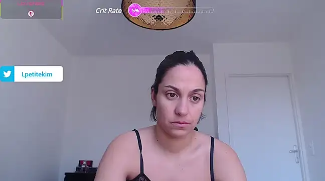 LPetitekim online show from March 3, 2025, 12:39 pm