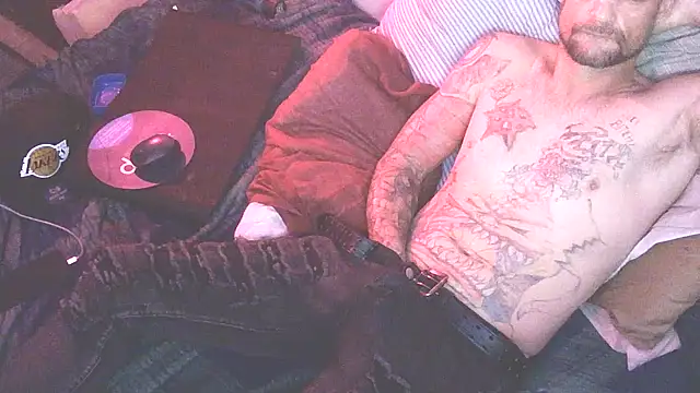 TheOneYouLove69 online show from March 13, 2026, 12:04 am