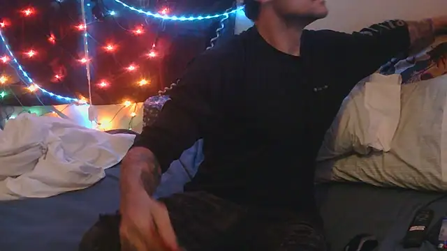 TheOneYouLove69 online show from October 8, 2025, 4:47 am